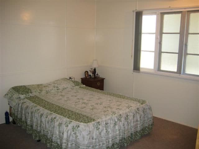 8 Bayne Street, GLADSTONE QLD 4680, West Gladstone - Thumbnail 4