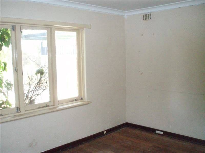 4a Belarius Street, COOLBELLUP WA 6163, Coolbellup - Thumbnail 6