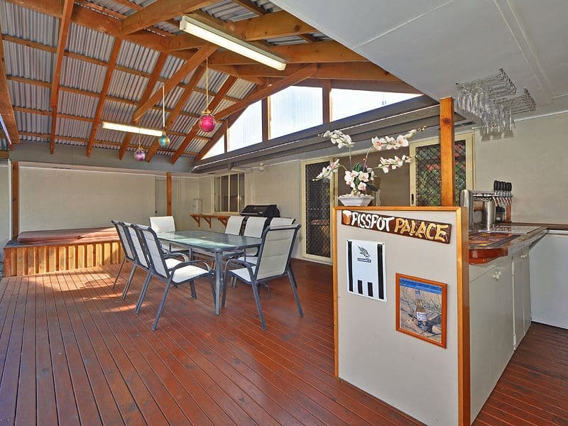 5 McKenna Court, NOOSAVILLE QLD 4566, Noosaville - Thumbnail 4