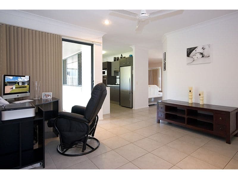 33 Cobb & Co Drive, OXENFORD QLD 4210, Oxenford - Thumbnail 4