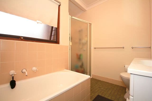 55 Chiswick Road, GREENACRE NSW 2190, Greenacre - Thumbnail 8
