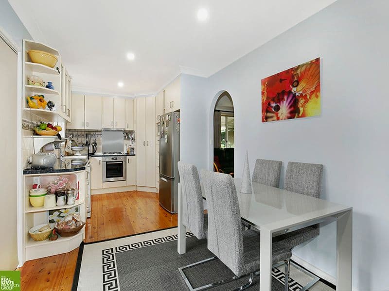 23 Gerard Avenue, Farmborough Heights - Thumbnail 4