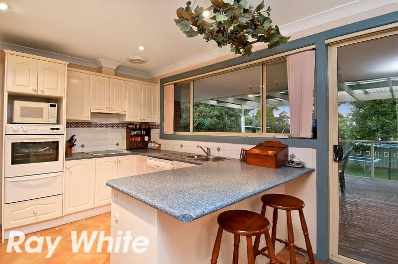 31 Cromarty Crescent, WINSTON HILLS NSW 2153, Winston Hills - Thumbnail 2