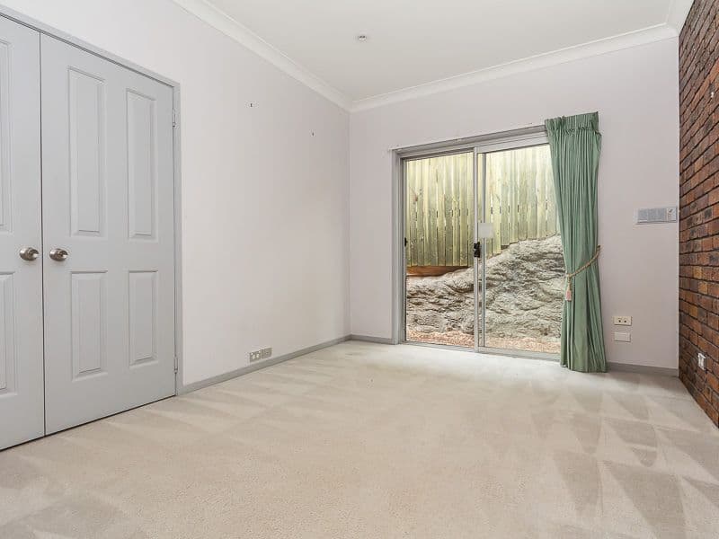 25 Eleventh Avenue, St Lucia QLD 4067, St Lucia - Thumbnail 5