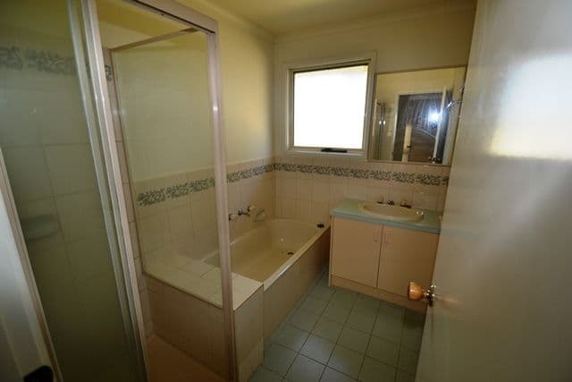 17 Delatite Road, Seymour VIC 3660, Seymour - Thumbnail 8
