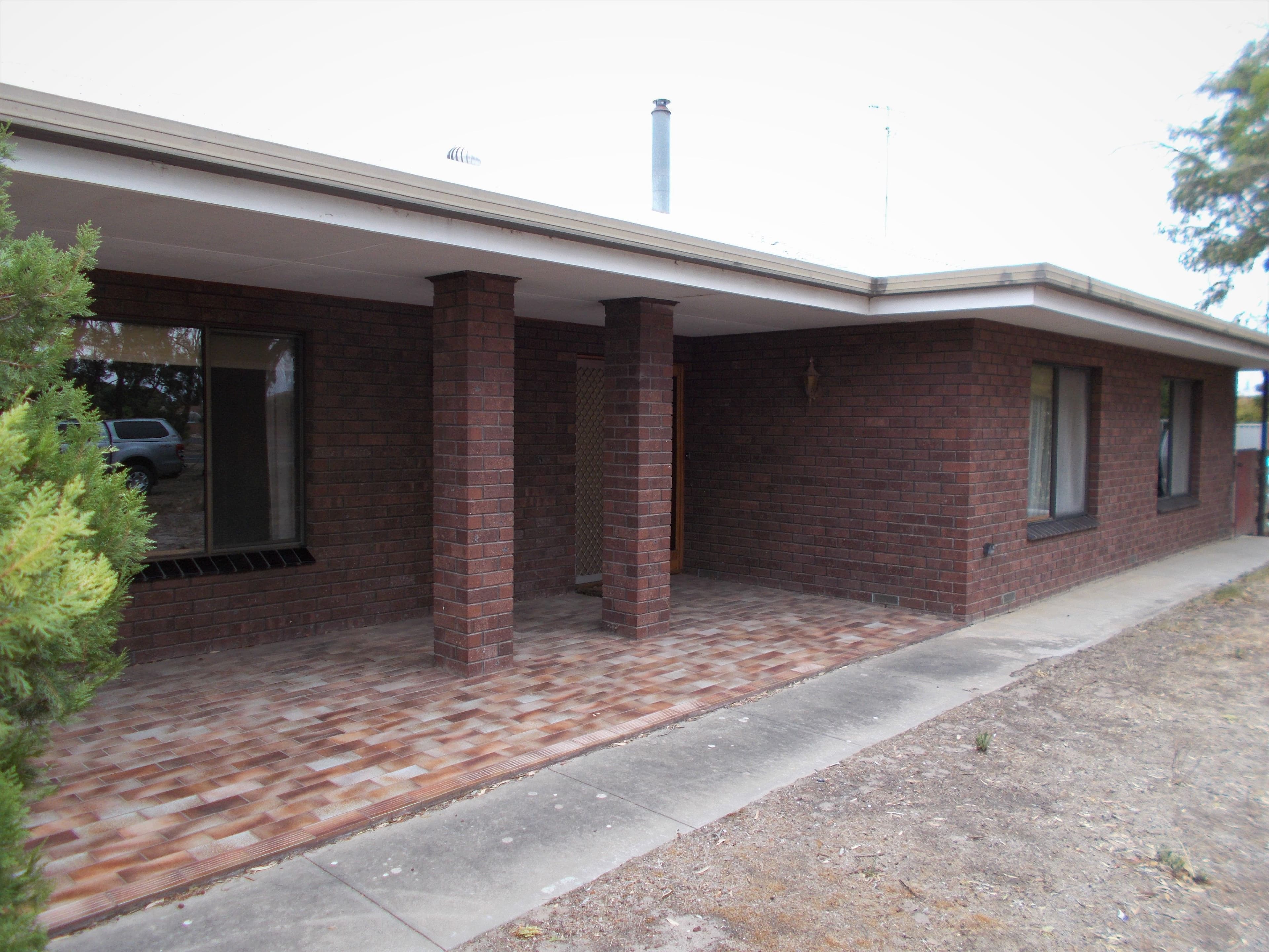9 Cannawigara Road, Bordertown SA 5268, Bordertown - Image 1