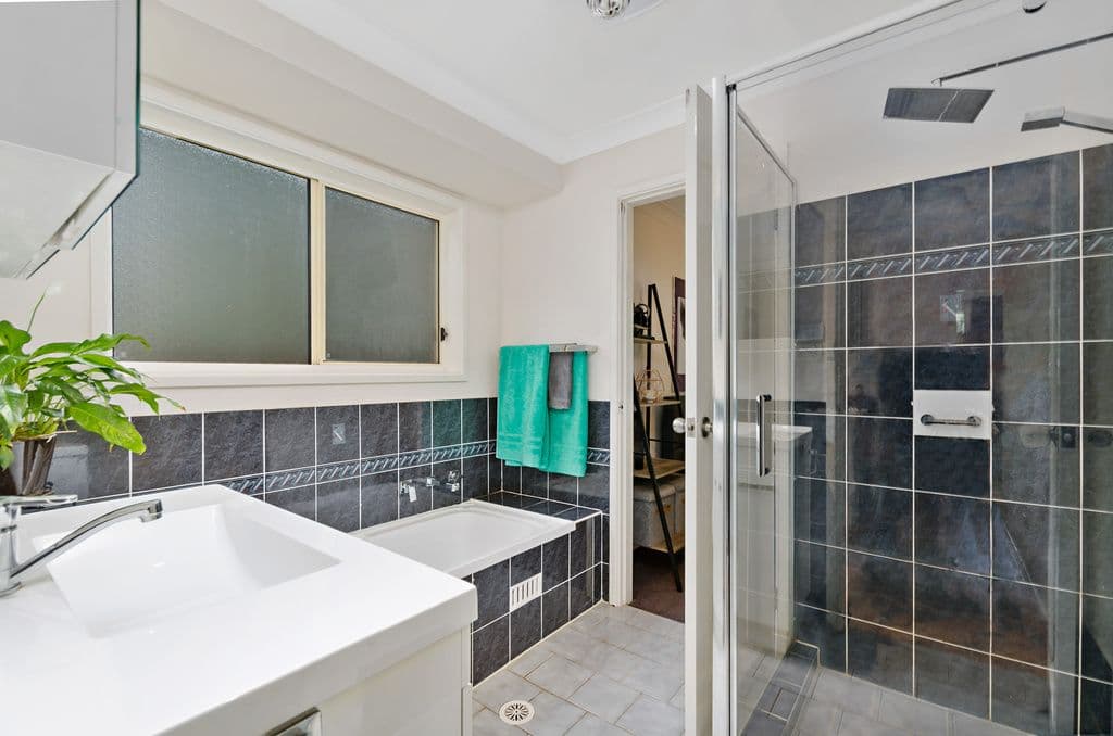 29 Malonga Place, Koonawarra - Thumbnail 8