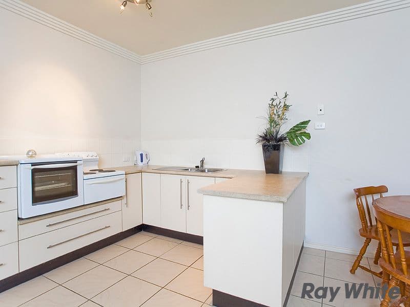 7 Dressage Close, HIGHVALE QLD 4520, Highvale - Thumbnail 7
