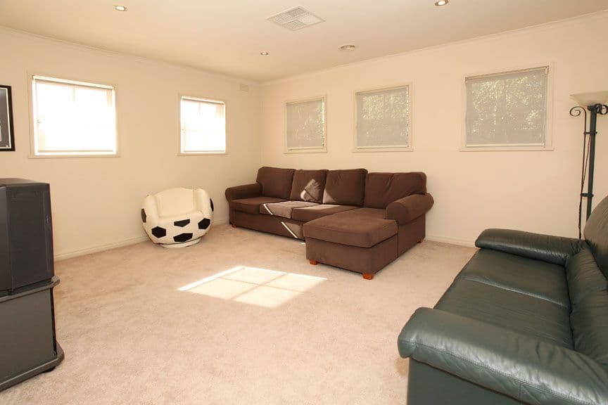 1 Stradella Avenue, VERMONT SOUTH VIC 3133, Vermont South - Thumbnail 5