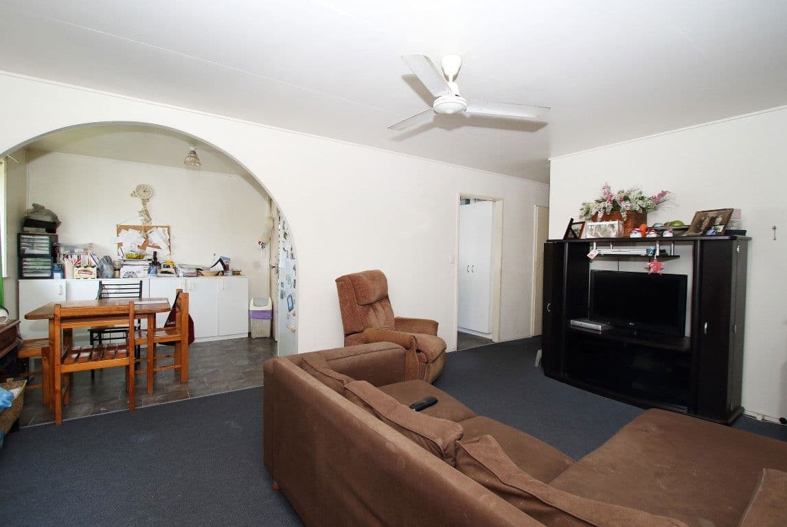 23 Lindsay Street, Bundamba QLD 4304, Bundamba - Thumbnail 3
