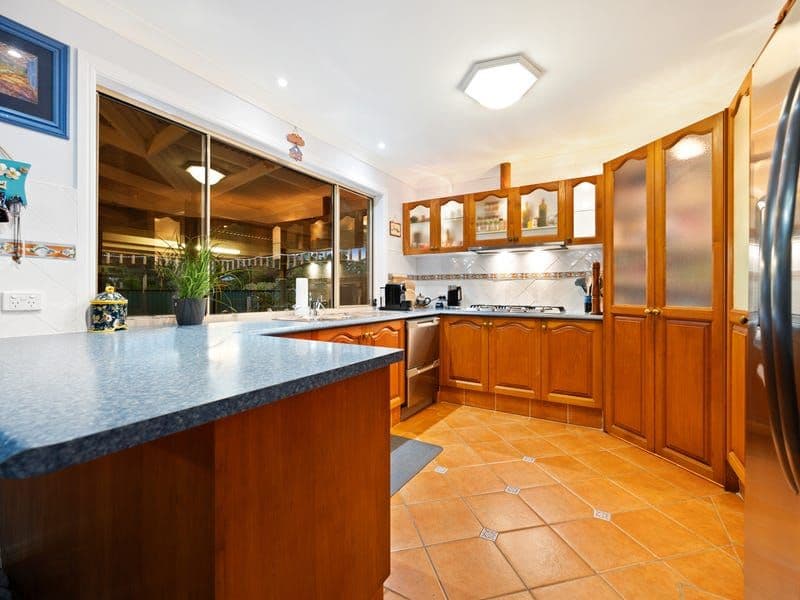 18 Phoenix Street, Pacific Pines QLD 4211, Pacific Pines - Thumbnail 8