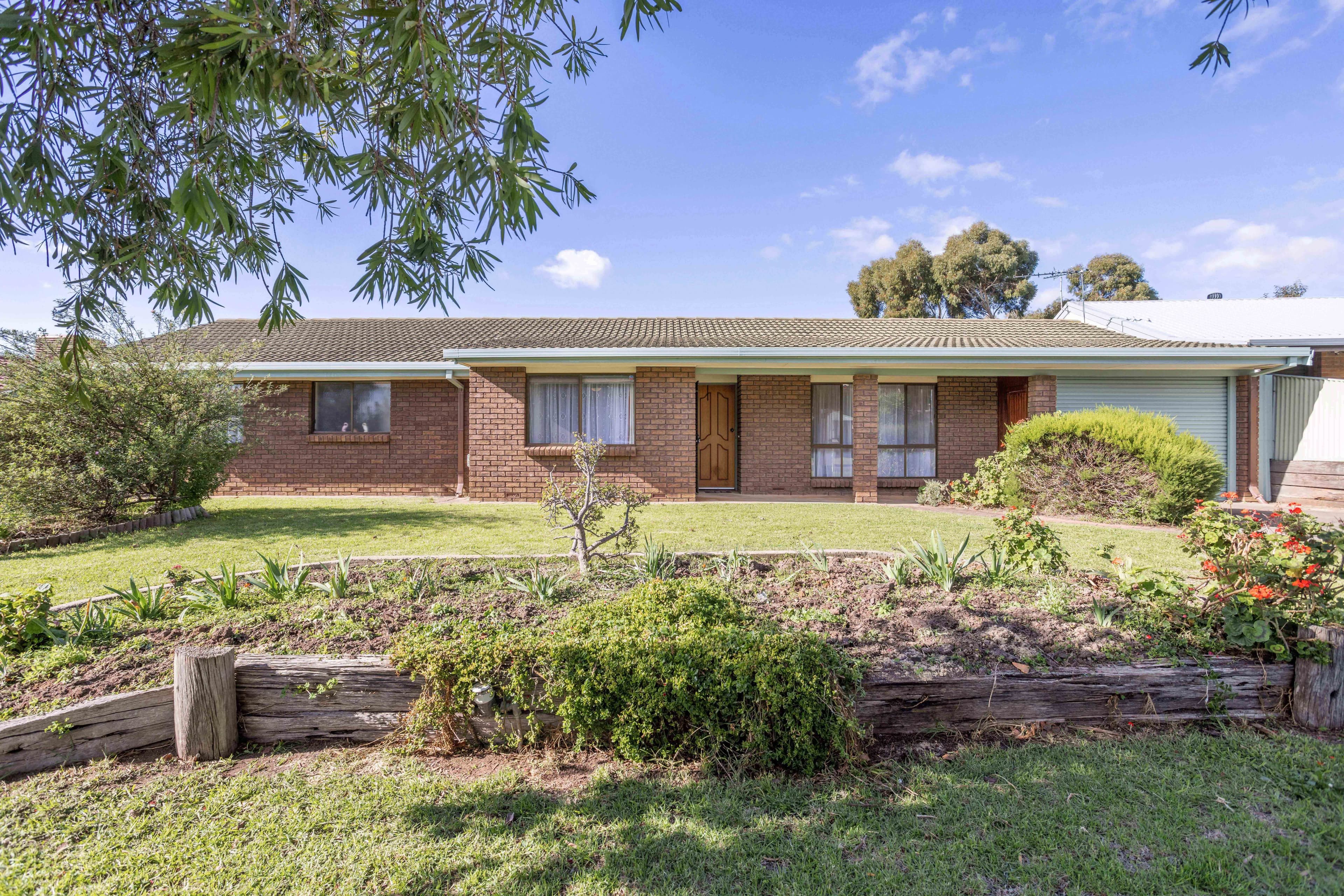 8 Evelyn Sturt Drive, Willunga SA 5172, Willunga - Image 1