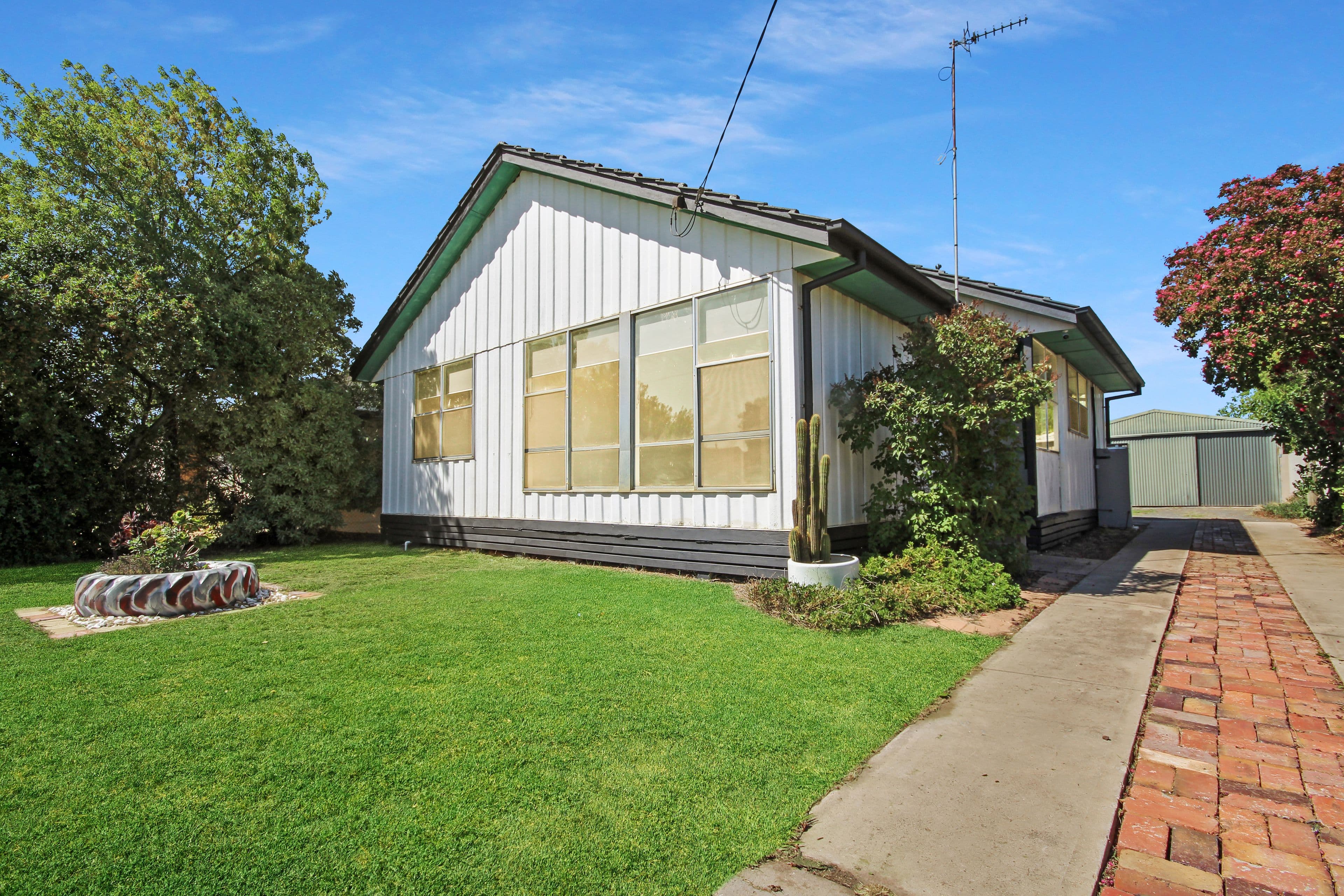 8 Watts Street, Horsham VIC 3400, Horsham - Image 1