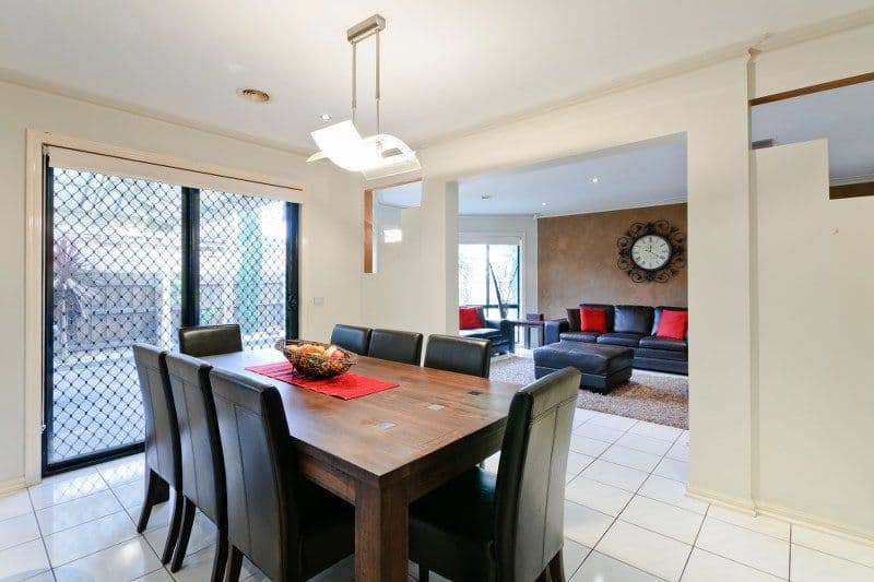 4 Stead Street, ROXBURGH PARK VIC 3064, Roxburgh Park - Thumbnail 3