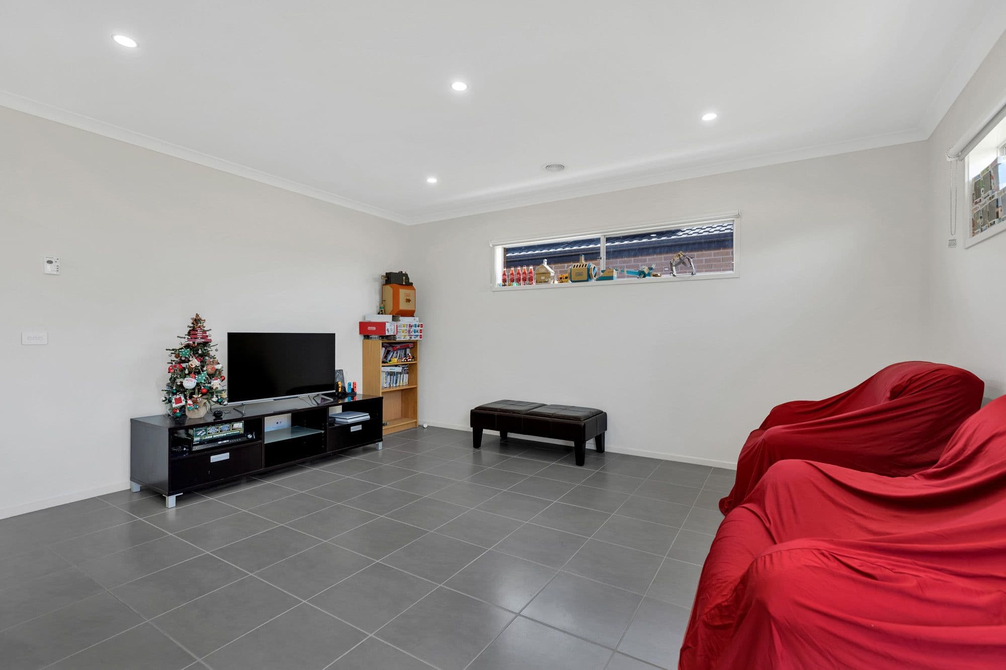 22 Indura Drive, Werribee VIC 3030, Werribee - Thumbnail 3