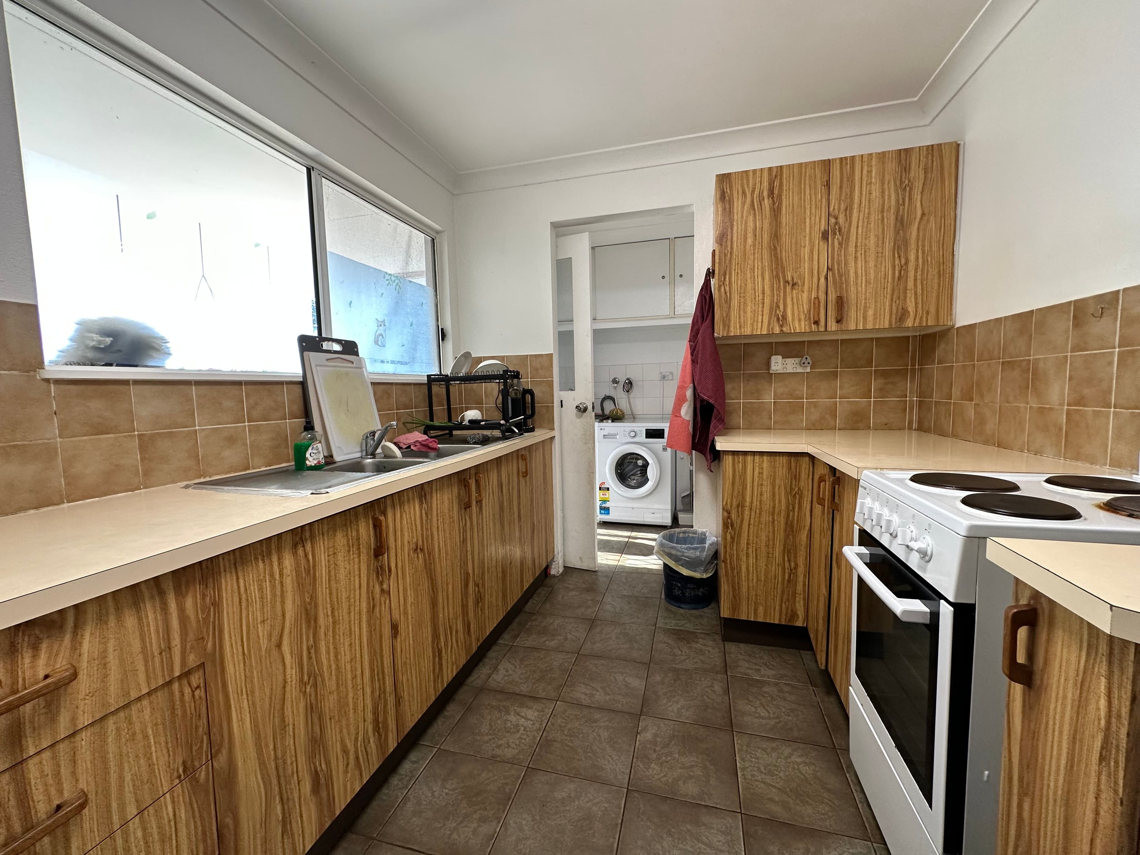 11 Memagong Street, Young NSW 2594, Young - Thumbnail 2