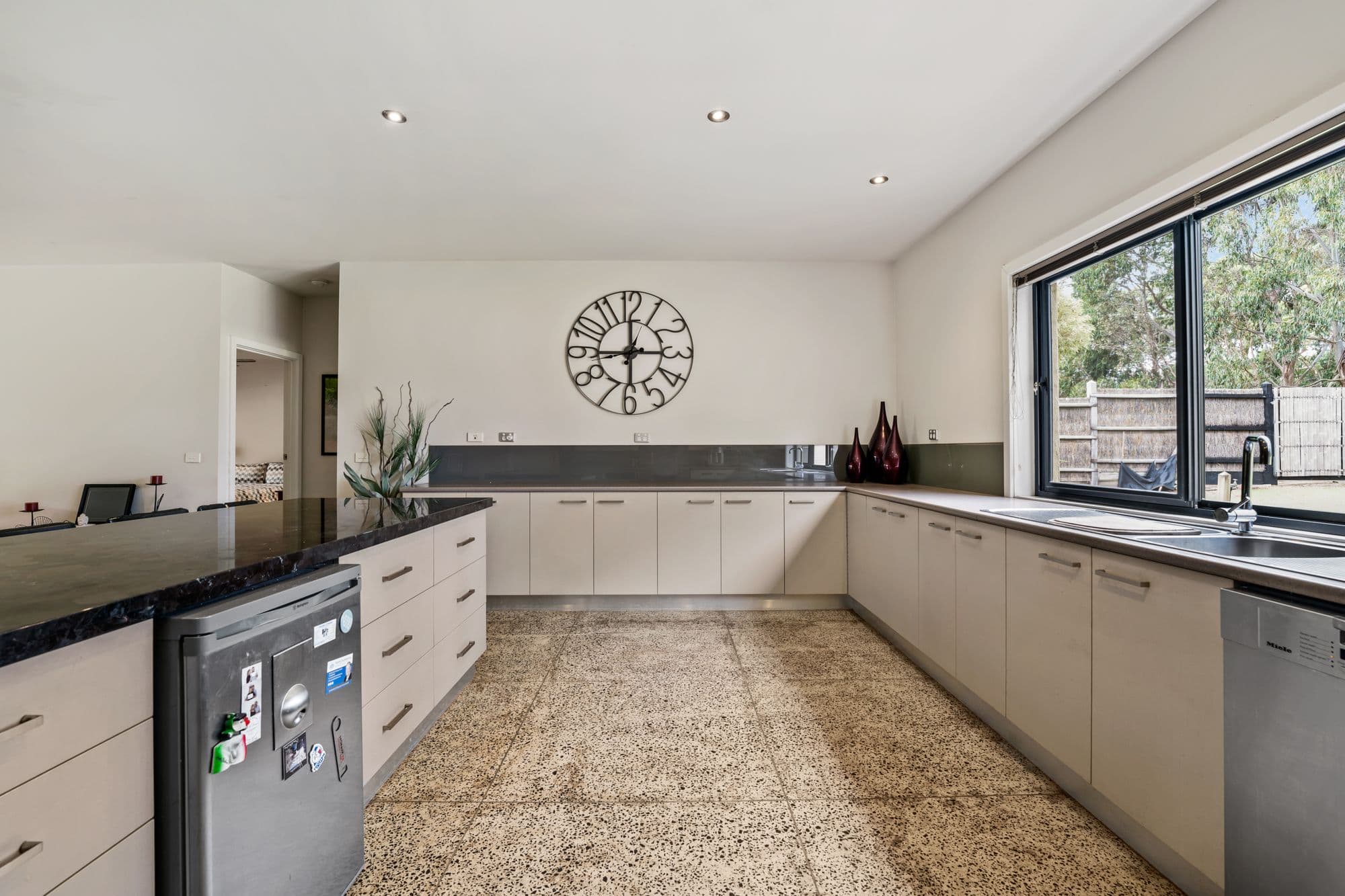15 Coghlan Road, Cowes VIC 3922, Cowes - Thumbnail 2