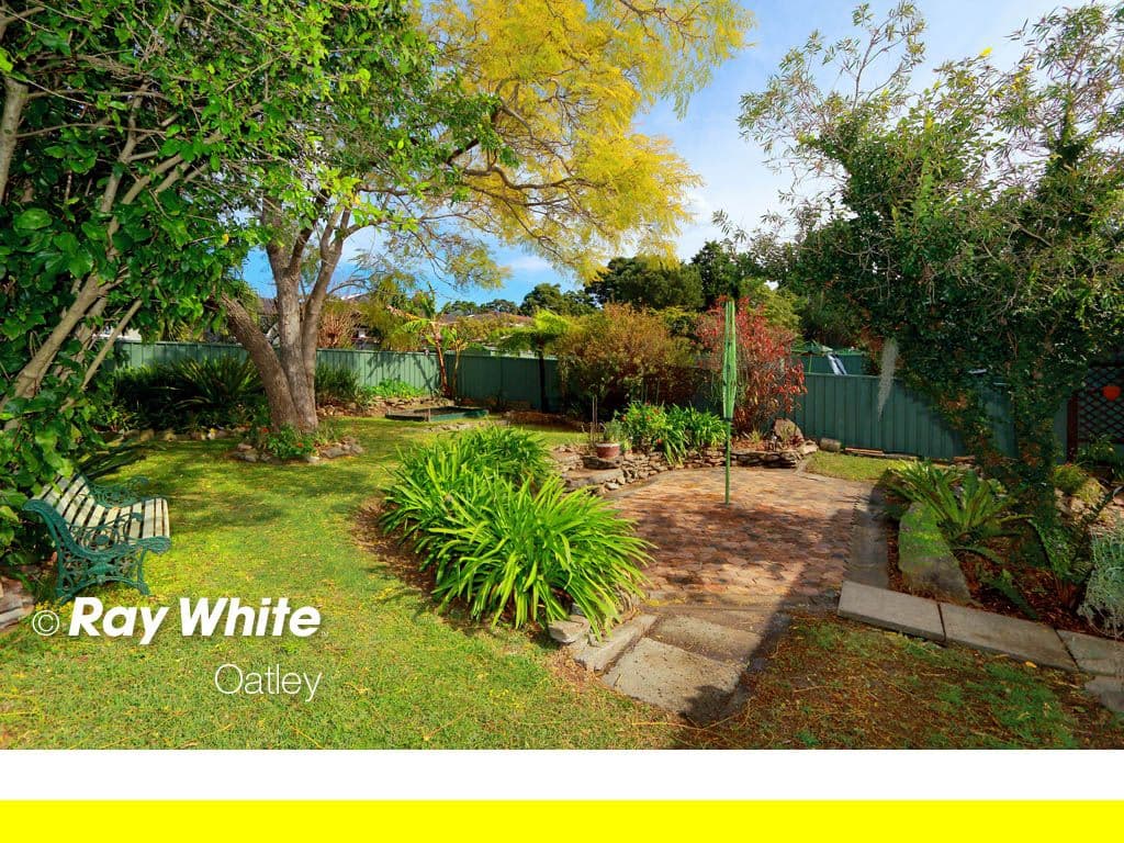 16 Waterside Parade, PEAKHURST HEIGHTS NSW 2210, Peakhurst Heights - Thumbnail 2