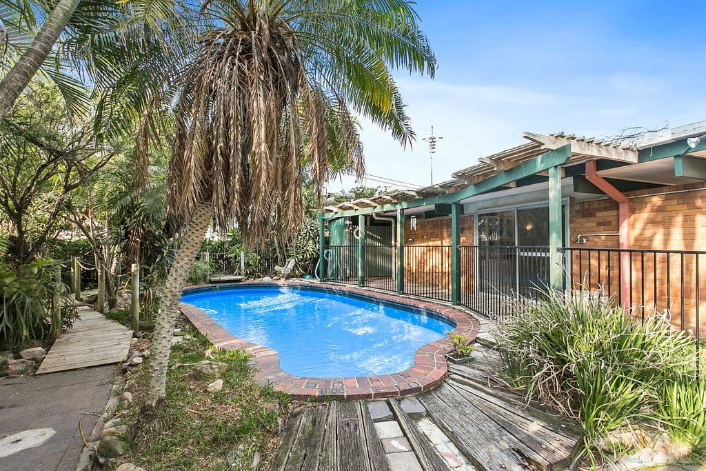 9 Sorrento Street, Wynnum West QLD 4178, Wynnum West - Image 1