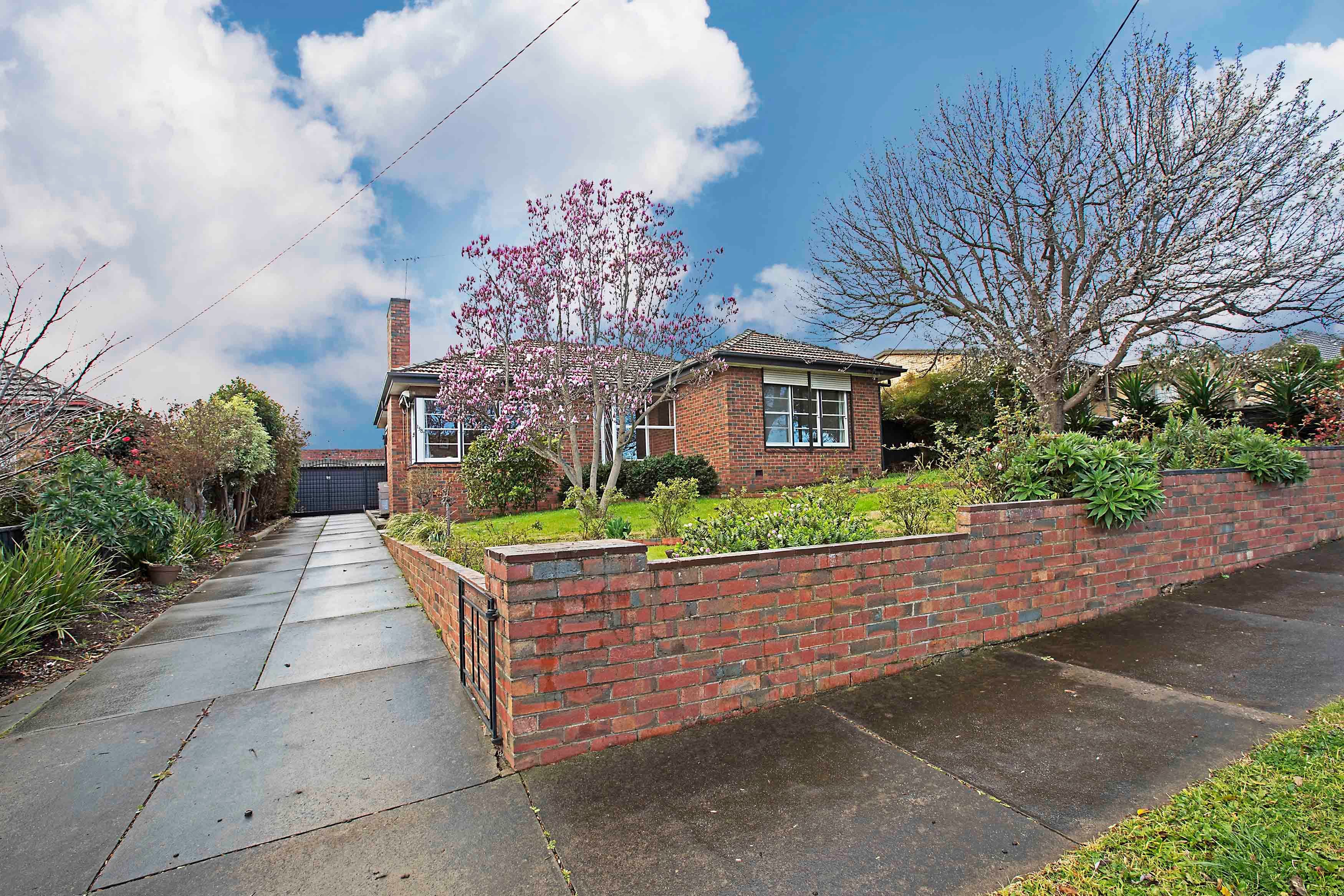 HELENSVALE, HELENSVALE, Helensvale - Image 1