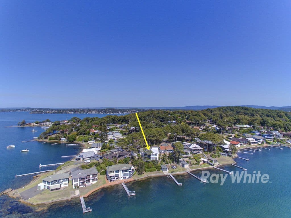 5 Robey Crescent, Coal Point - Thumbnail 2