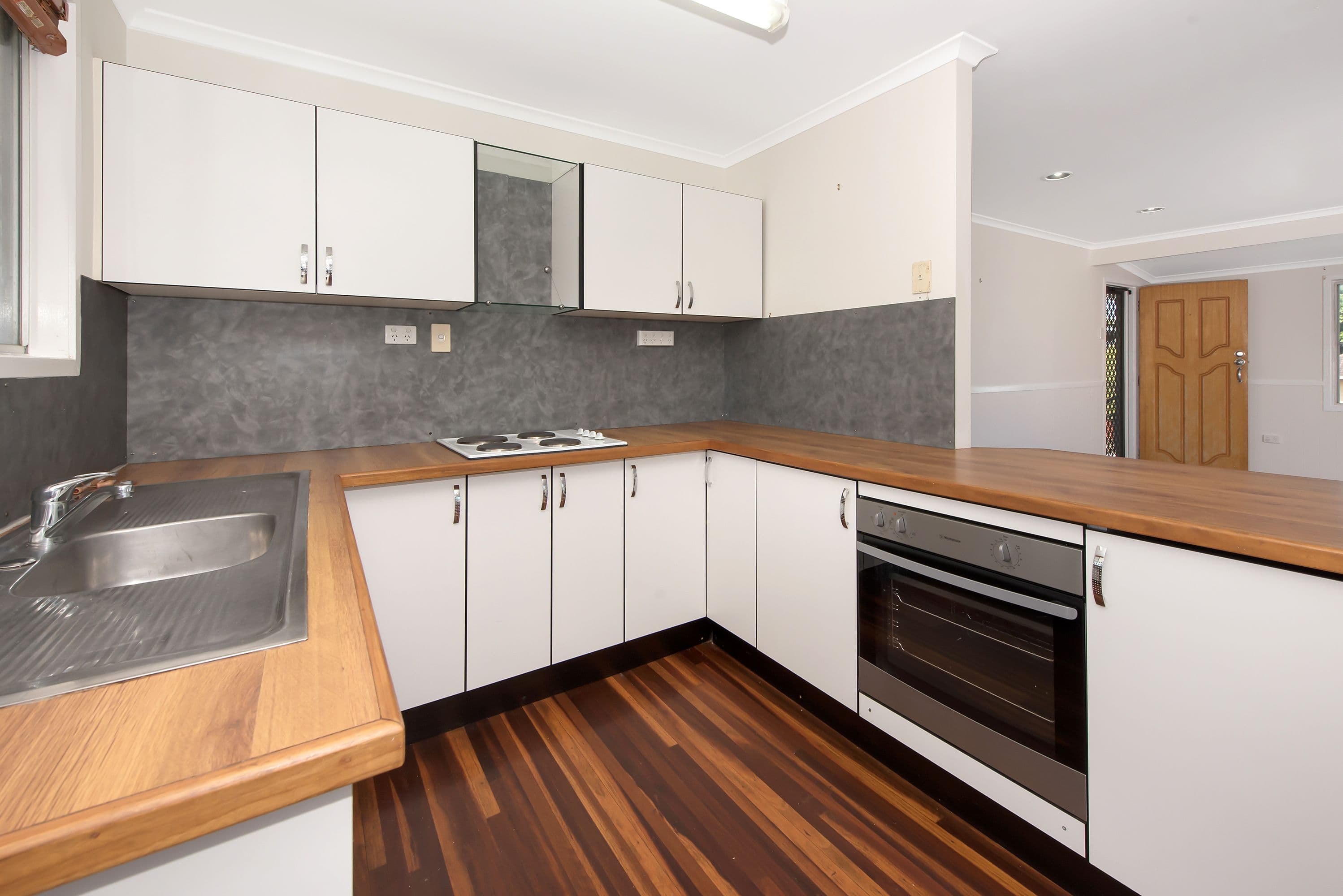 17 Lambert Street, Kirwan QLD 4817, Kirwan - Thumbnail 2