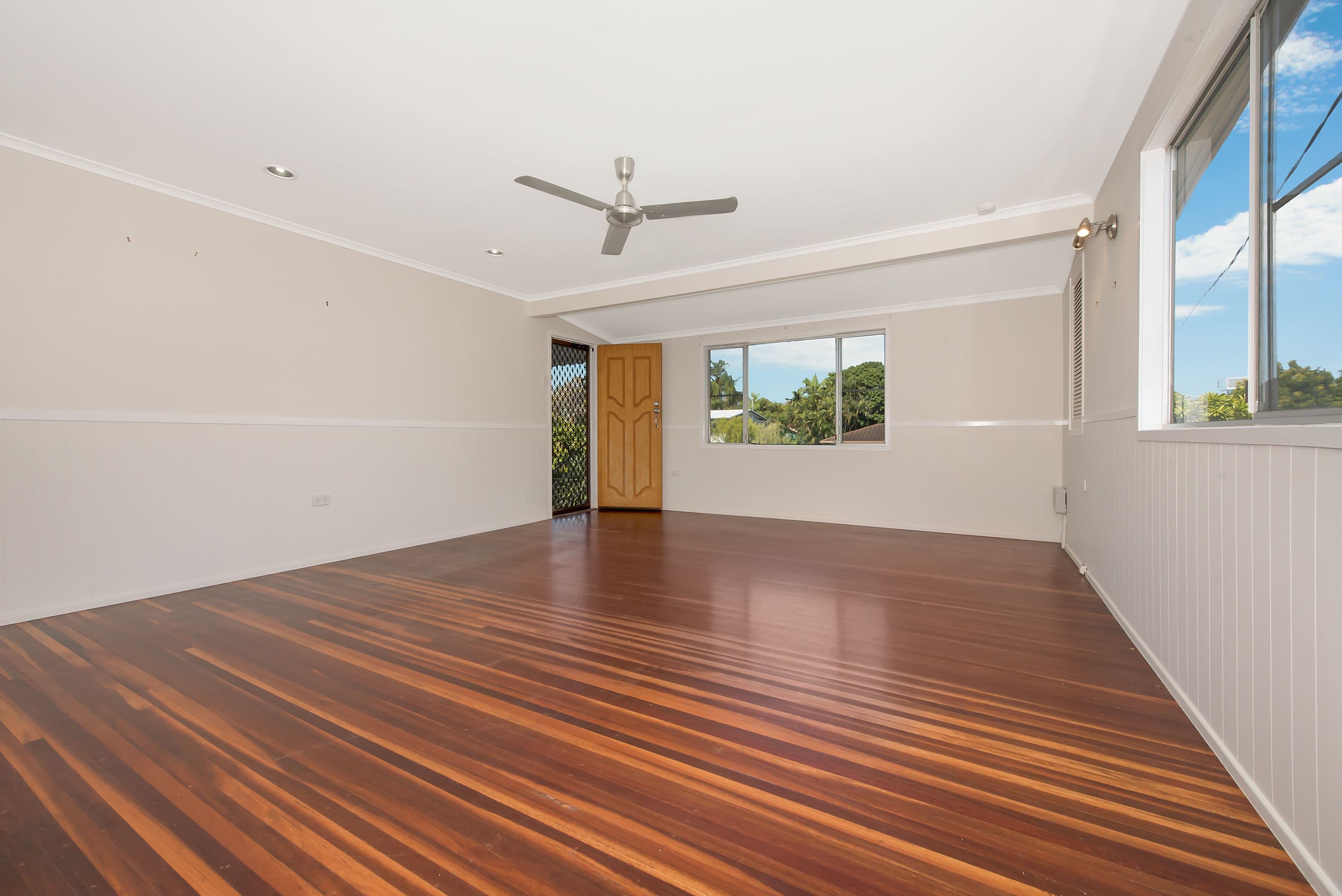 17 Lambert Street, Kirwan QLD 4817, Kirwan - Thumbnail 4