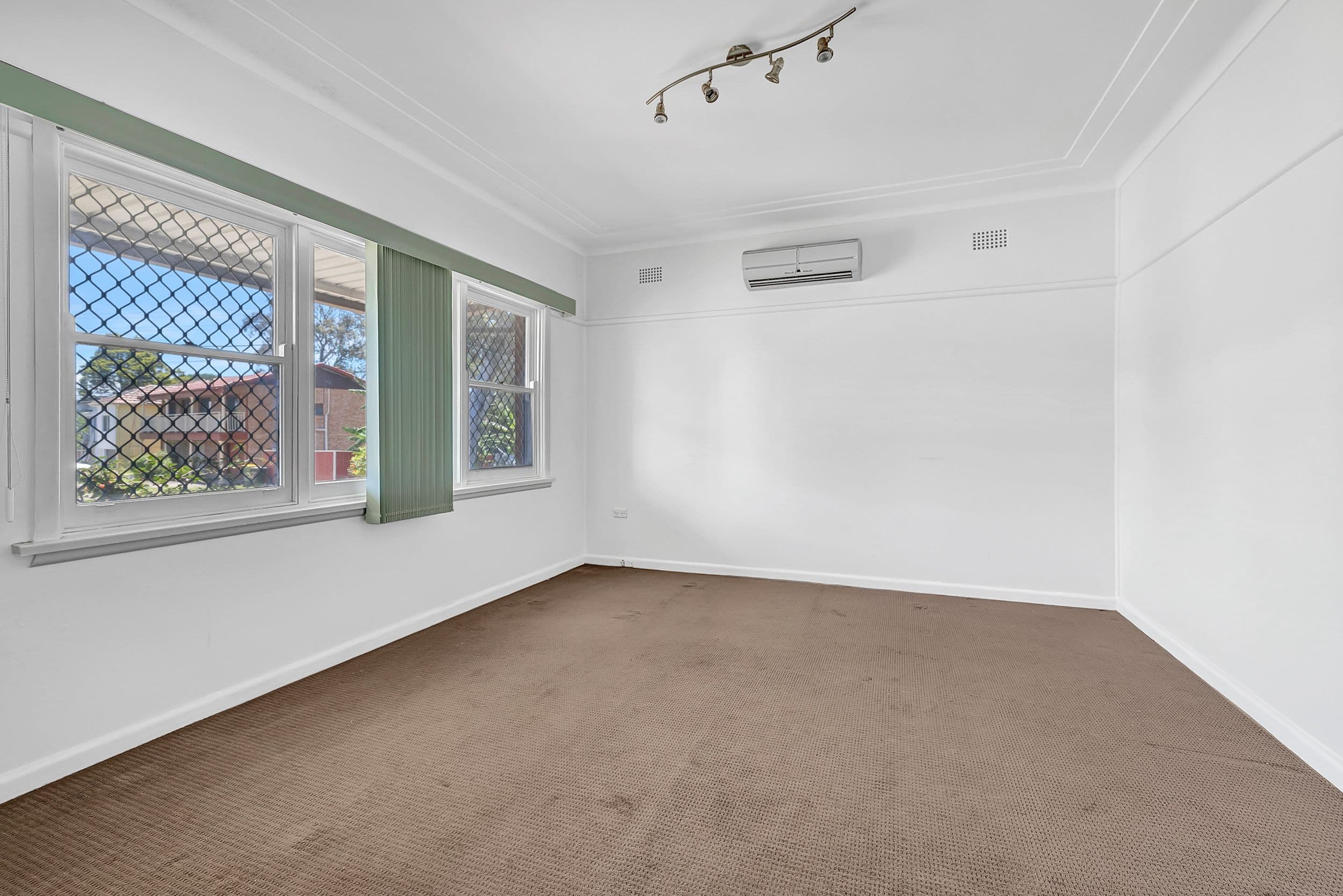 6 Ravenswood Street, Canley Vale NSW 2166, Canley Vale - Thumbnail 5