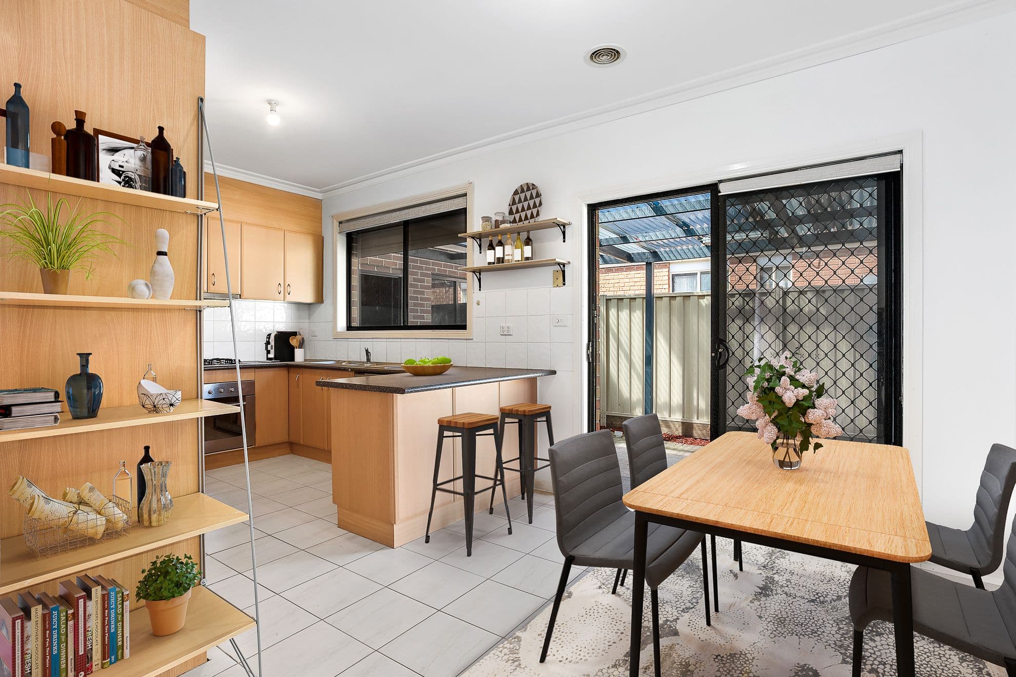 17 Pinnaroo Circuit, Meadow Heights VIC 3048, Meadow Heights - Thumbnail 3