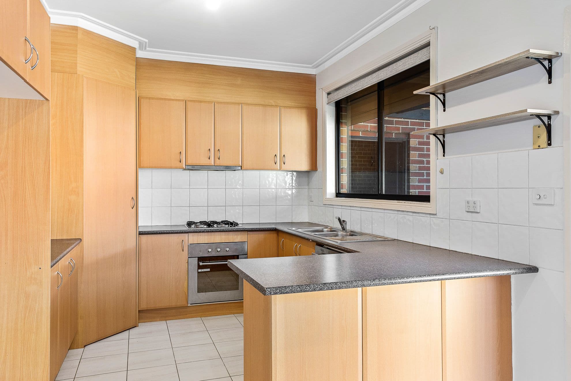 17 Pinnaroo Circuit, Meadow Heights VIC 3048, Meadow Heights - Thumbnail 4