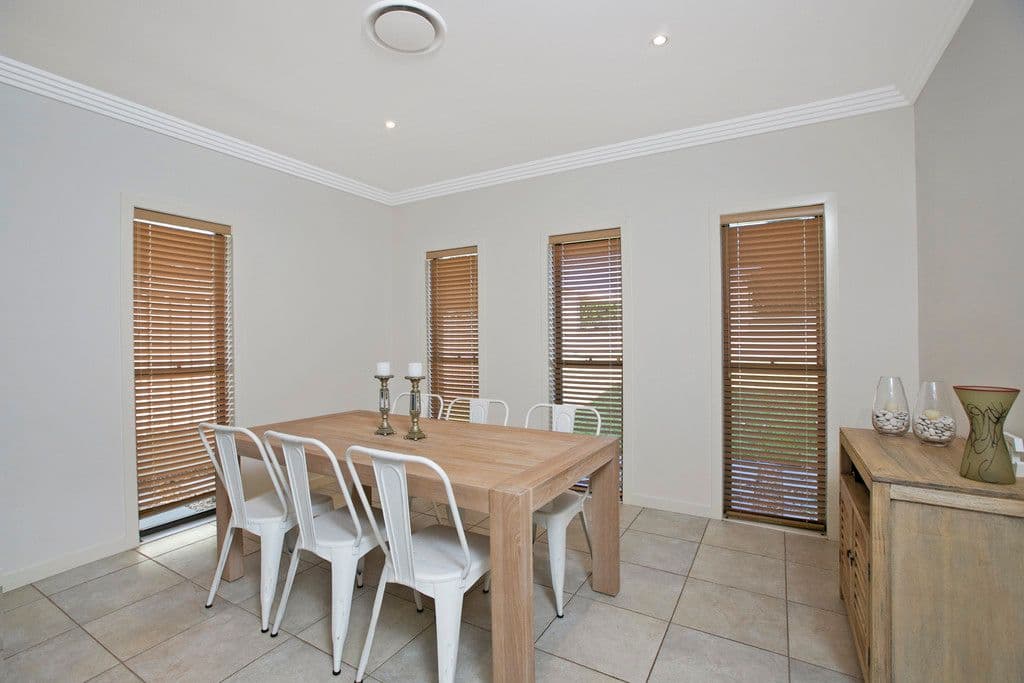 23 Schonrock Street, Wellington Point QLD 4160, Wellington Point - Thumbnail 4