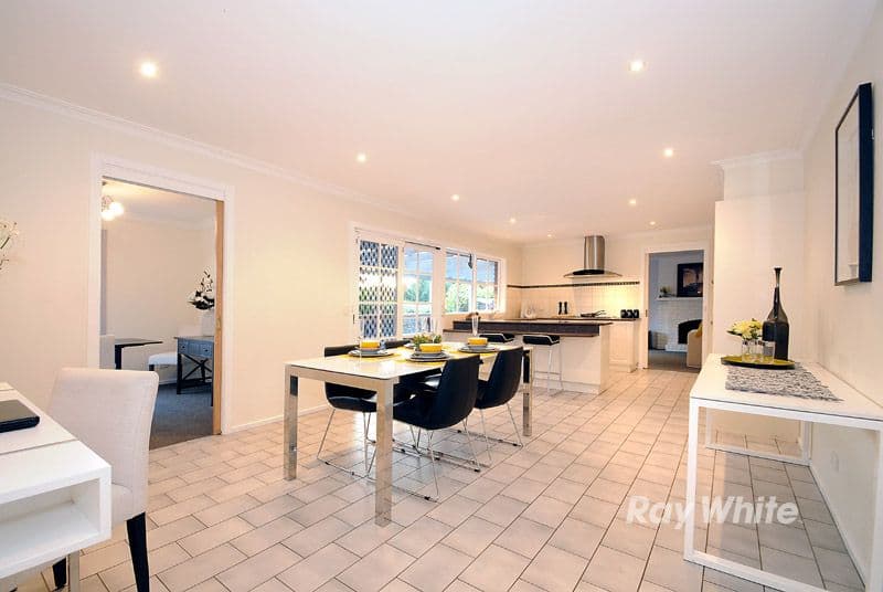 108 Argyle Way, Wantirna South VIC 3152, Wantirna South - Thumbnail 4