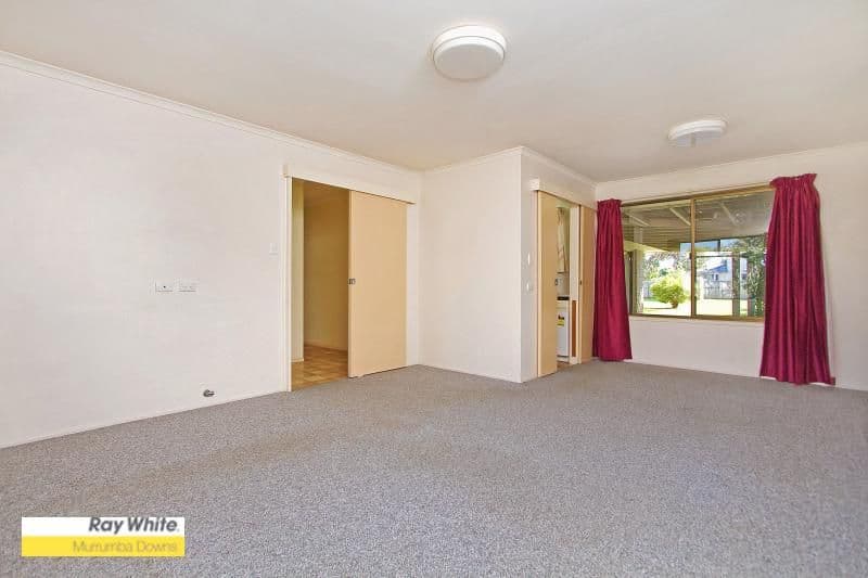 52 Coronation Avenue, BEACHMERE QLD 4510, Beachmere - Thumbnail 7