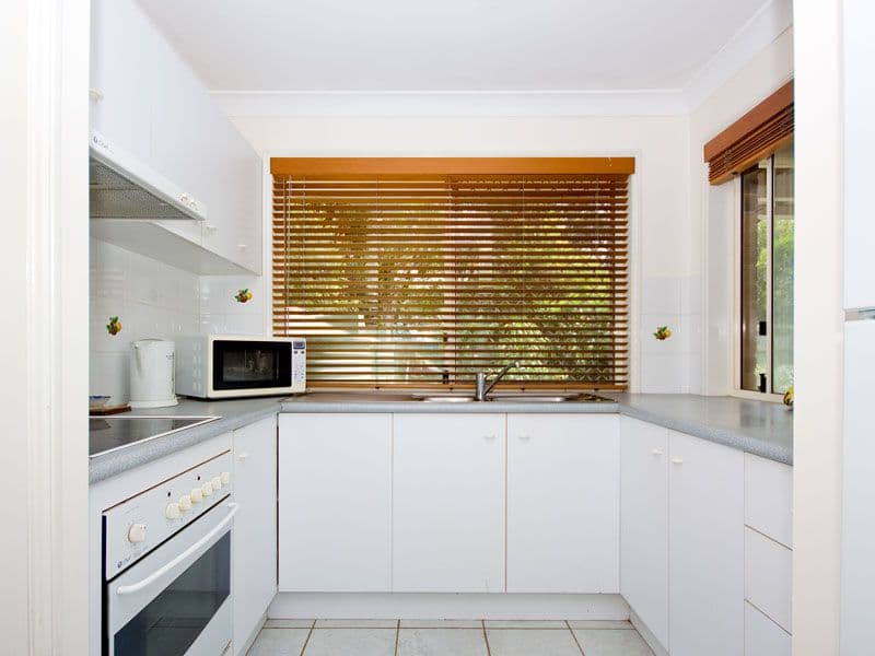 10 Cambridge Crescent, FOREST LAKE QLD 4078, Forest Lake - Thumbnail 4