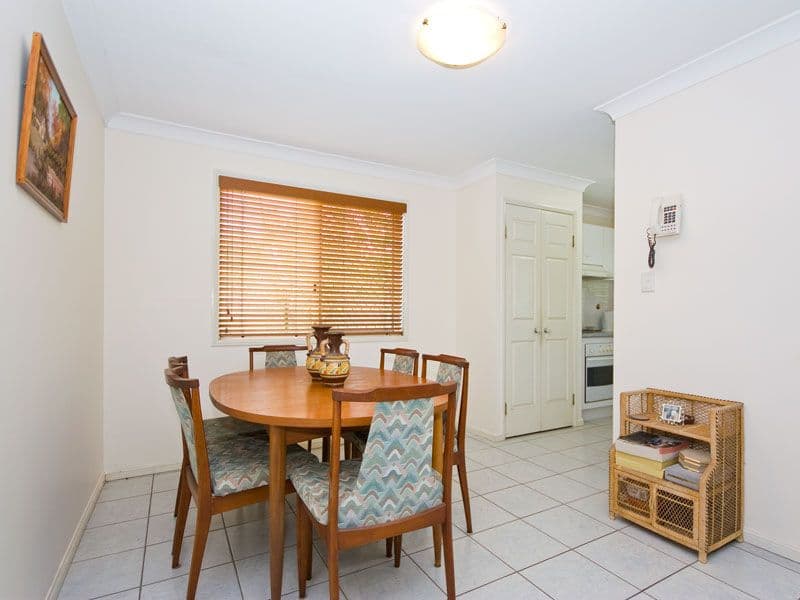 10 Cambridge Crescent, FOREST LAKE QLD 4078, Forest Lake - Thumbnail 5