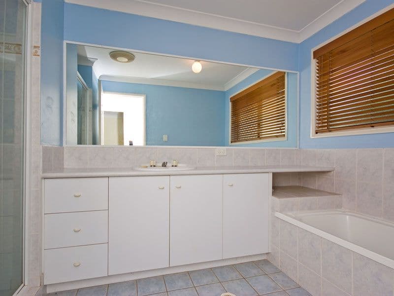 10 Cambridge Crescent, FOREST LAKE QLD 4078, Forest Lake - Thumbnail 8