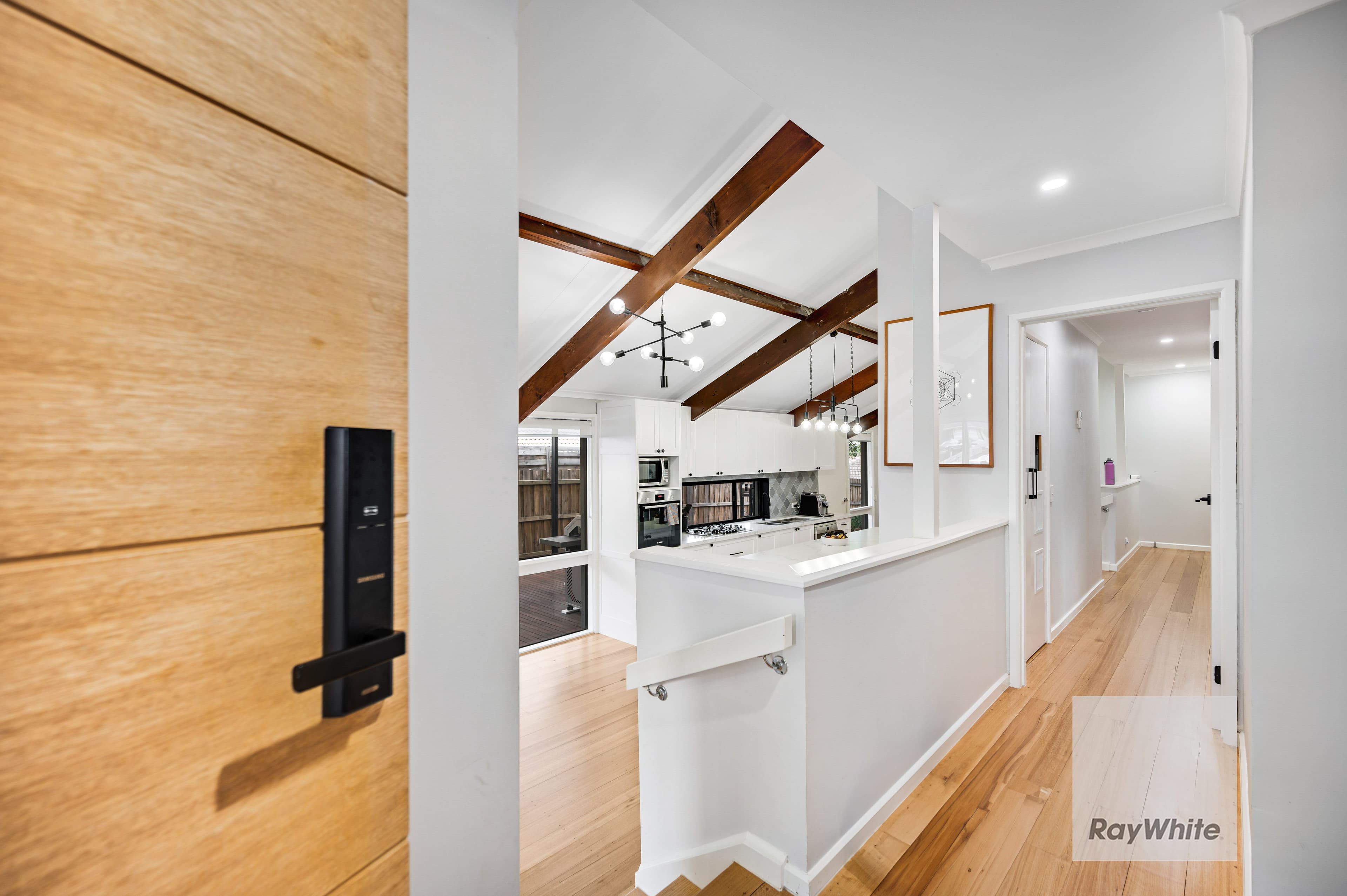 270 Carrick Drive, Gladstone Park VIC 3043, Gladstone Park - Thumbnail 2