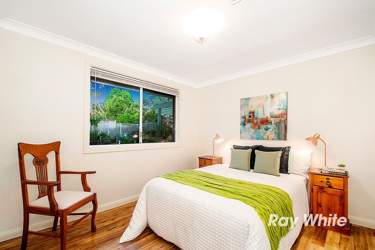 98 Fishburn Crescent, Castle Hill - Thumbnail 4