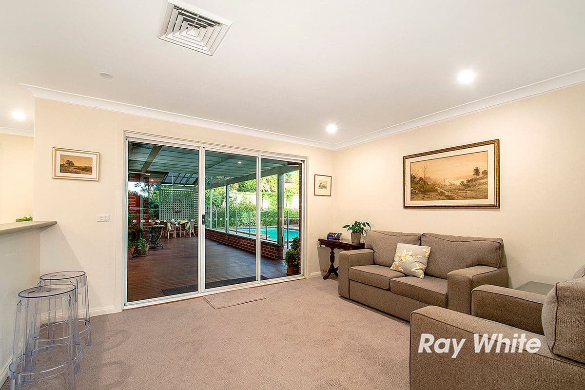 98 Fishburn Crescent, Castle Hill - Thumbnail 5