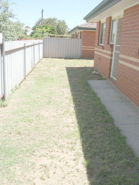  98  Hovell Street, ECHUCA VIC 3564, Echuca - Thumbnail 5