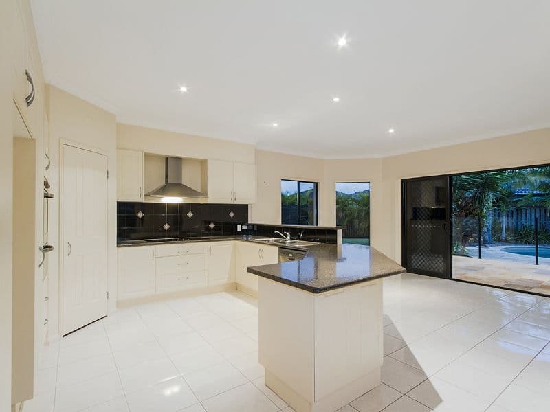 11 Villanova Avenue, Oxenford QLD 4210, Oxenford - Thumbnail 8