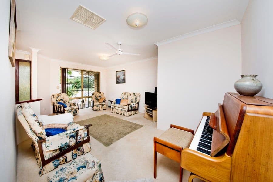 5B Peacock Green, BALLAJURA WA 6066, Ballajura - Thumbnail 2