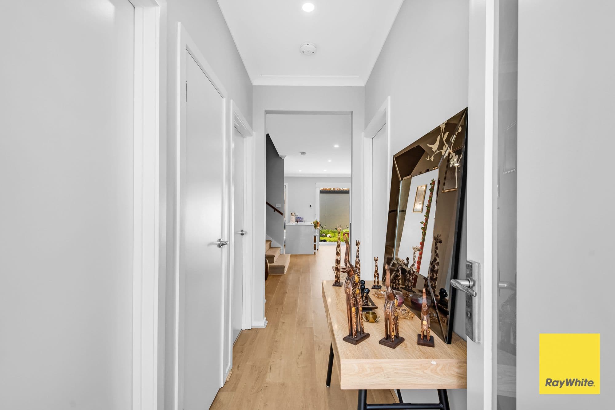 10 Cadenza Walk, Tarneit VIC 3029, Tarneit - Thumbnail 2