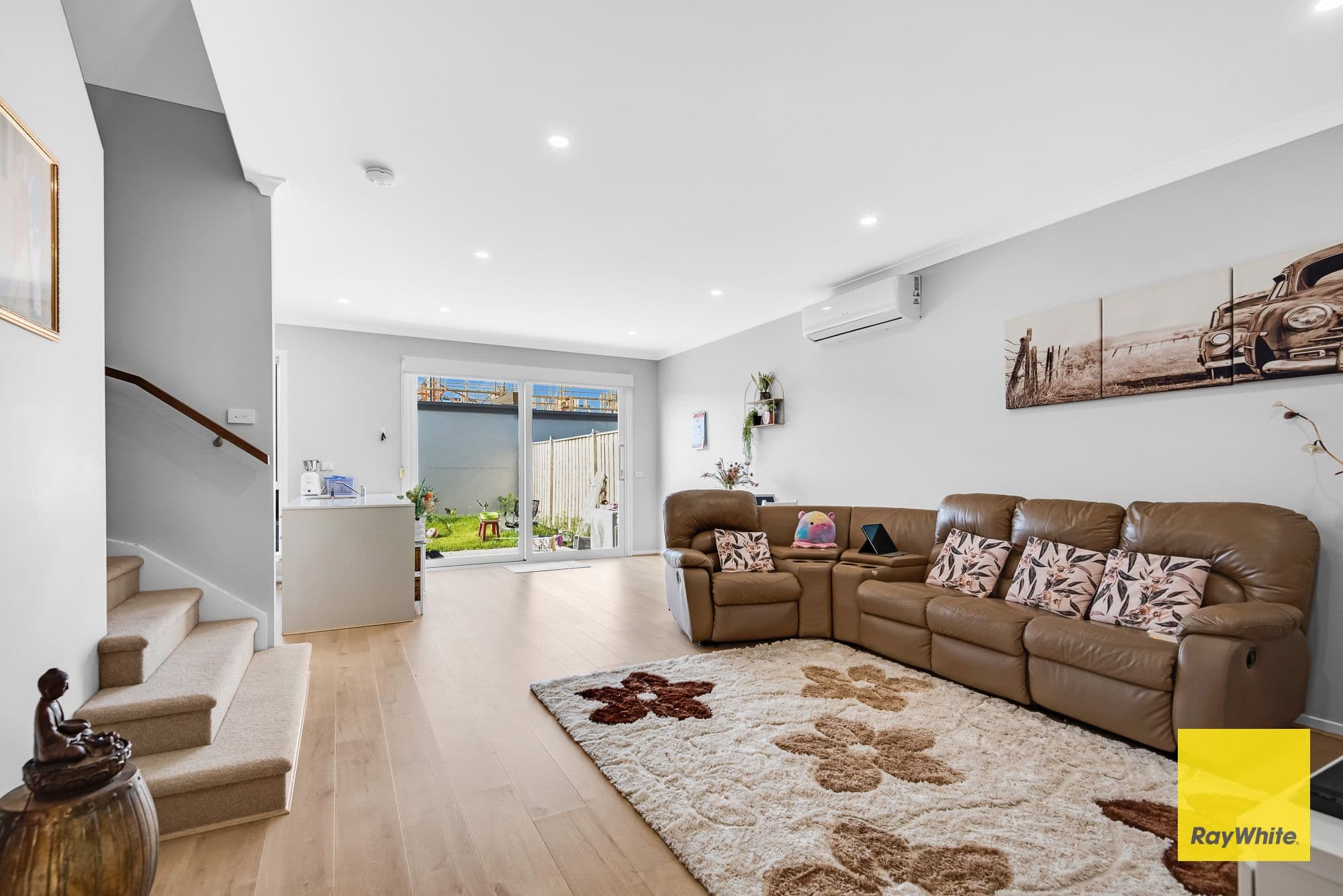 10 Cadenza Walk, Tarneit VIC 3029, Tarneit - Thumbnail 3