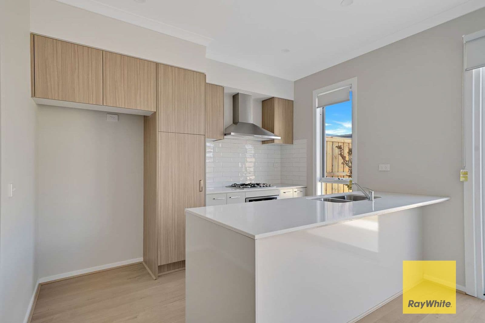 10 Cadenza Walk, Tarneit VIC 3029, Tarneit - Thumbnail 7