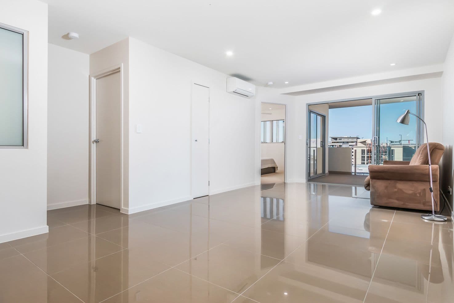 5 Cremin Street, Upper Mount Gravatt QLD 4122, Upper Mount Gravatt - Thumbnail 2