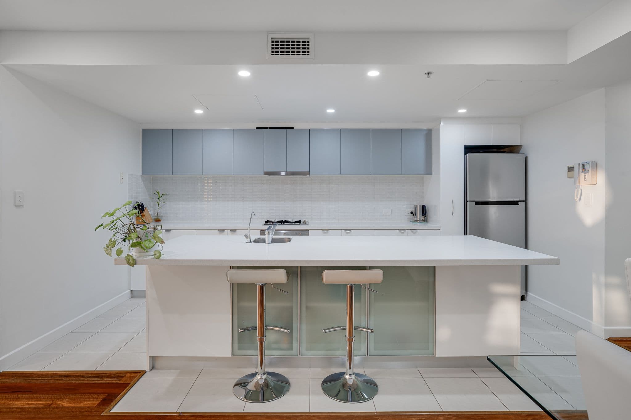 19 The Holdfast Promenade, Glenelg SA 5045, Glenelg - Thumbnail 7