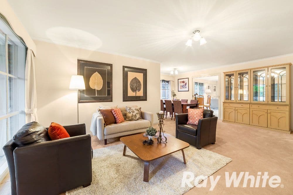 13 Clifford Street, Glen Waverley VIC 3150, Glen Waverley - Thumbnail 2