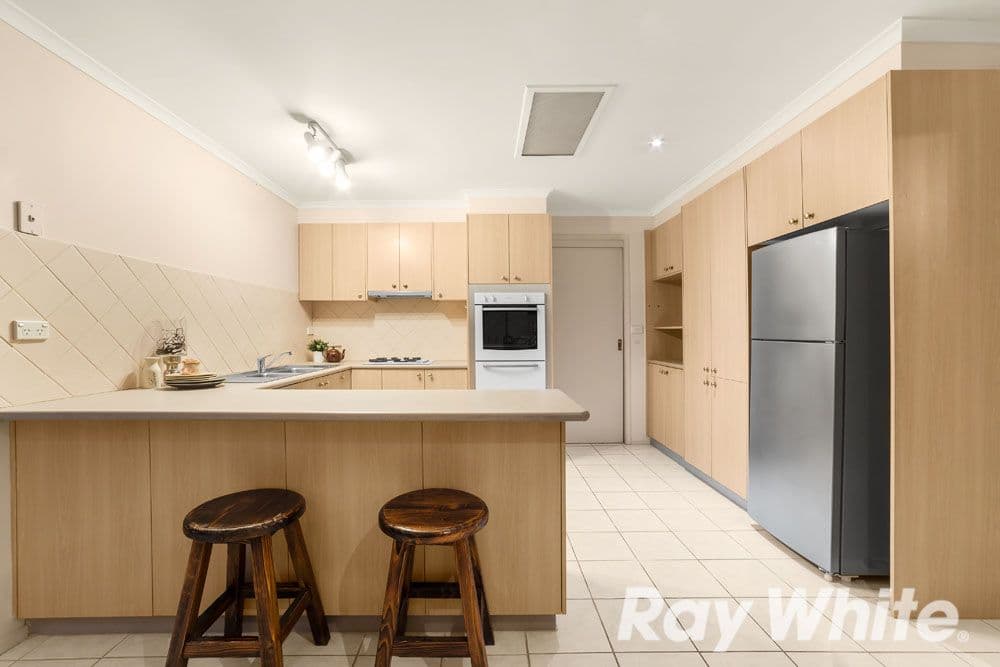 13 Clifford Street, Glen Waverley VIC 3150, Glen Waverley - Thumbnail 4