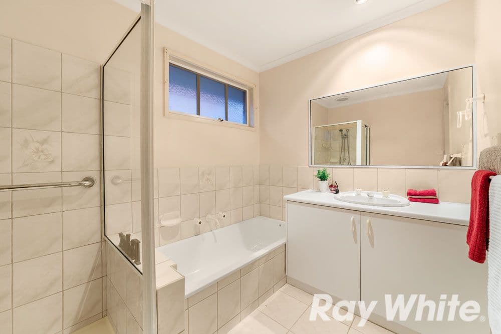 13 Clifford Street, Glen Waverley VIC 3150, Glen Waverley - Thumbnail 7